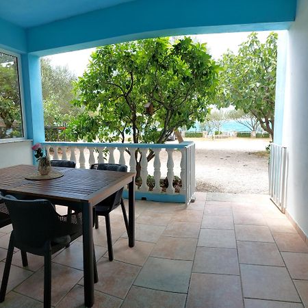 סלינה Apartman Lucija מראה חיצוני תמונה