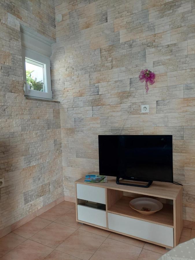 סלינה Apartman Lucija מראה חיצוני תמונה