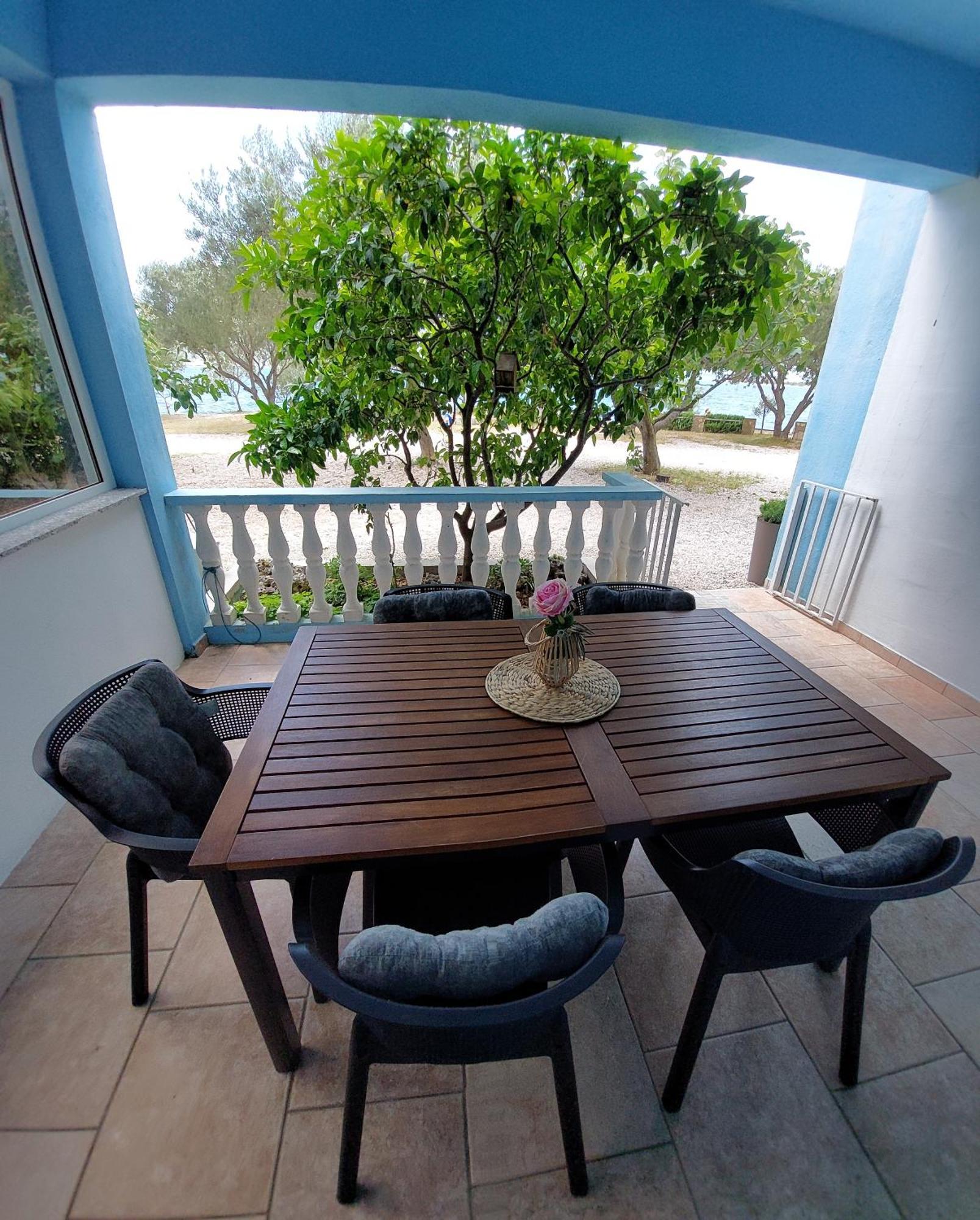 סלינה Apartman Lucija מראה חיצוני תמונה