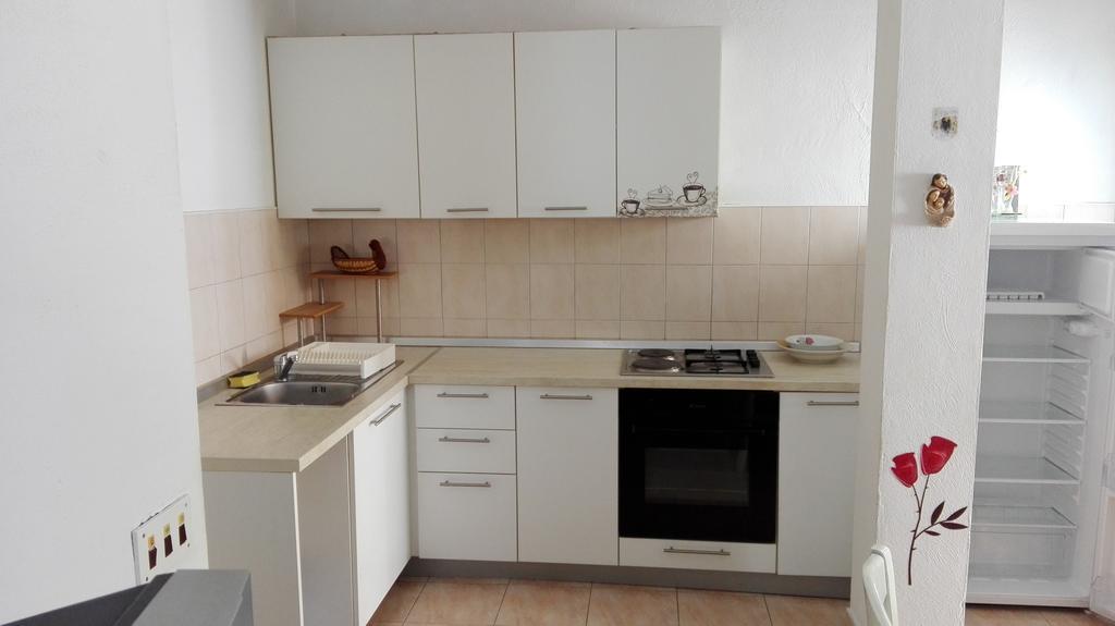 סלינה Apartman Lucija מראה חיצוני תמונה
