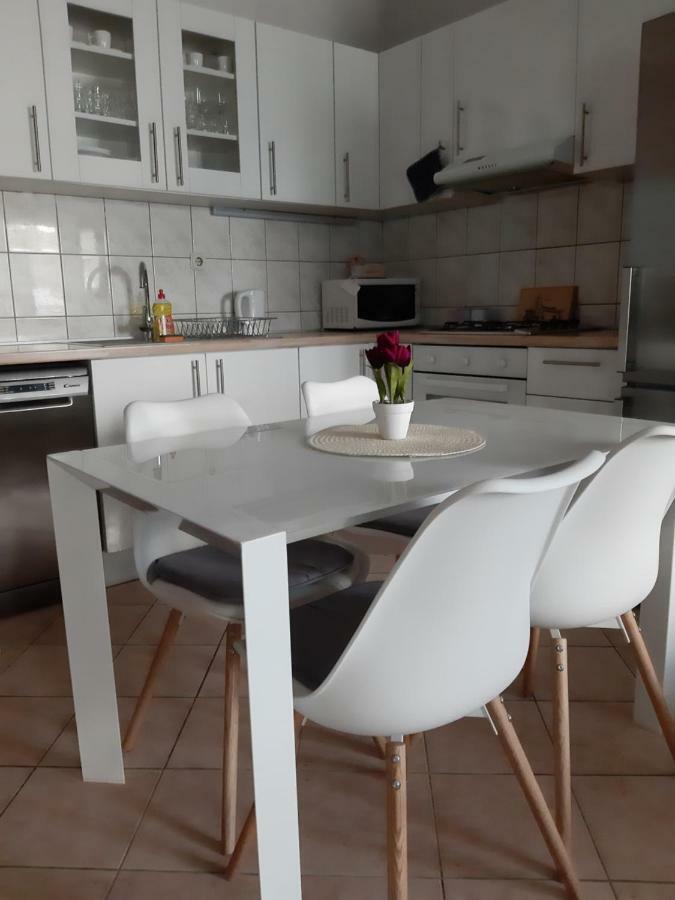סלינה Apartman Lucija מראה חיצוני תמונה